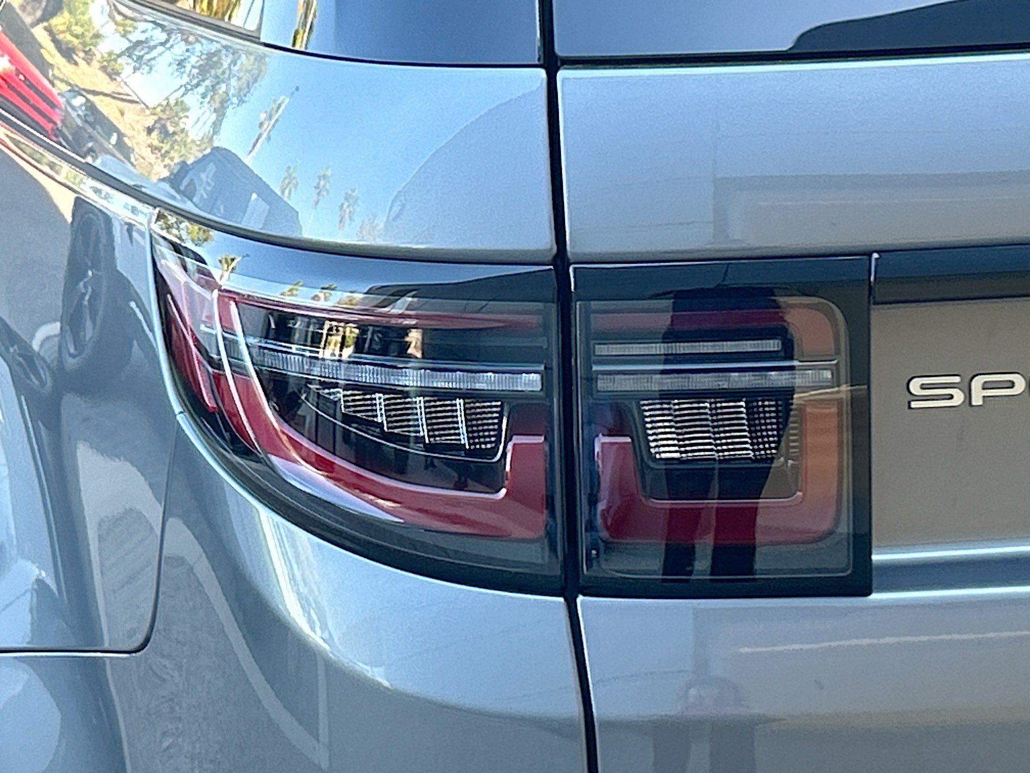 Used 2025 Land Rover Discovery Sport S image 7