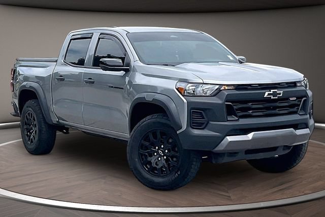 Used 2023 Chevrolet Colorado Trail Boss w/ Technology Package AWD/4WD image 10