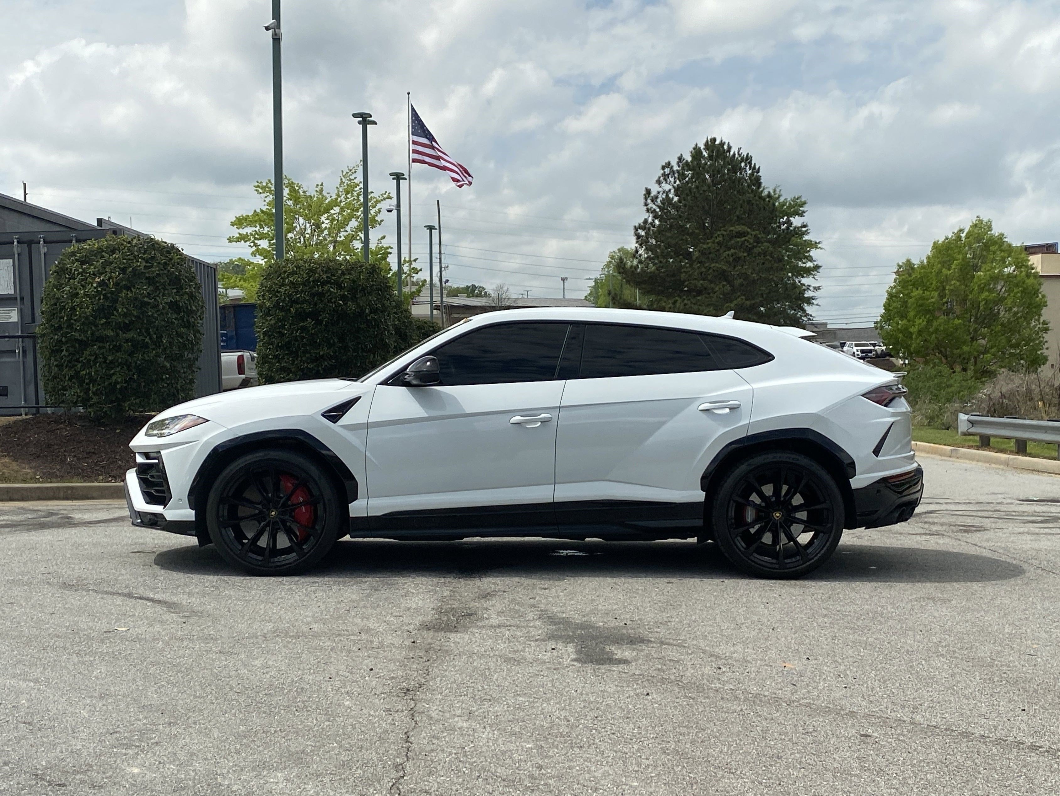 Used 2022 Lamborghini Urus image 12