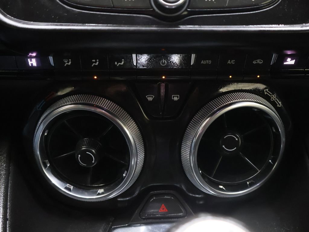 Used 2019 Chevrolet Camaro LS image 21