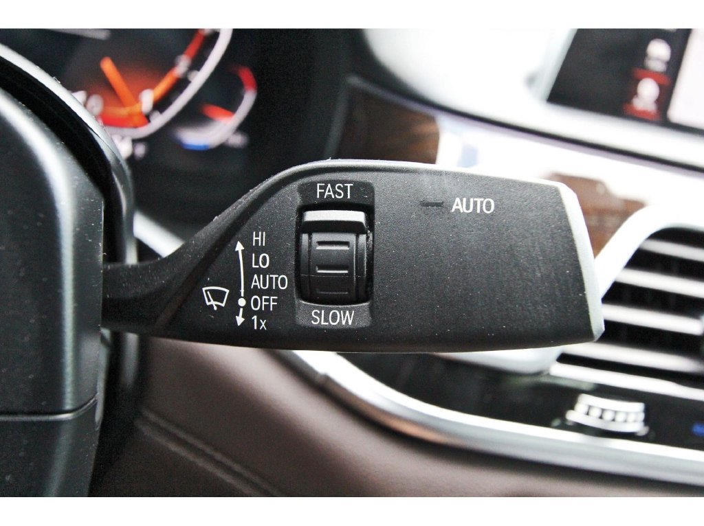 Used 2022 BMW 750i xDrive w/ Executive Package AWD/4WD image 21