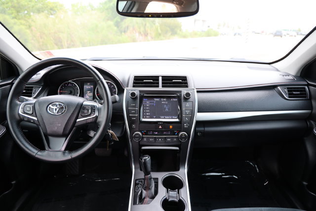 Certified 2017 Toyota Camry XSE FWD image 11