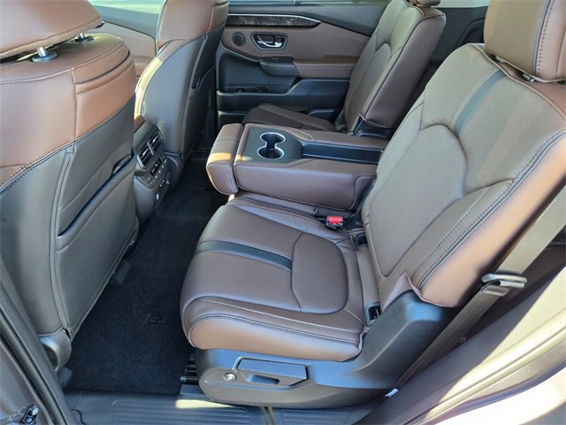 New 2025 Honda Pilot Elite image 8