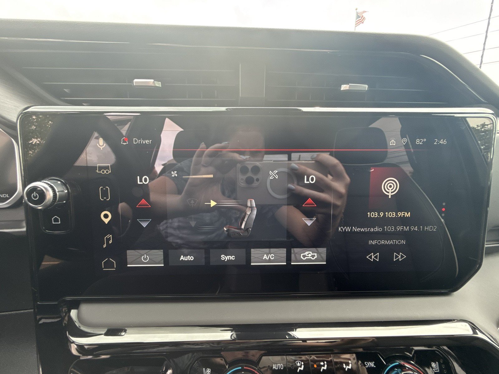 Used 2026 GMC Sierra 2500 AT4X w/ AT4X AEV Edition AWD/4WD image 40