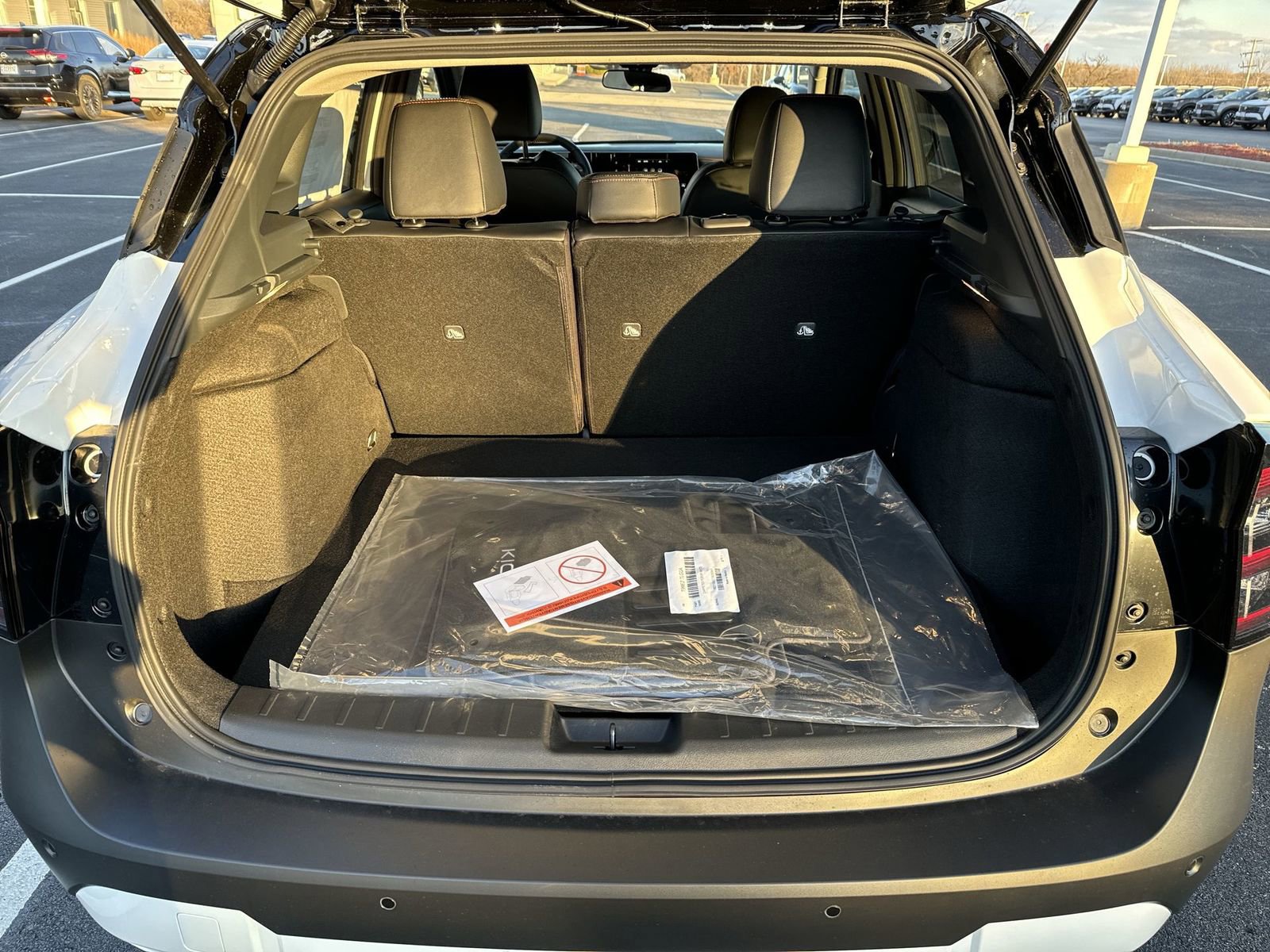 New 2026 Nissan Kicks SR w/ Cold Weather Package image 33