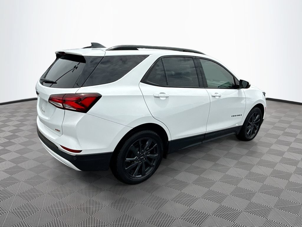 Used 2022 Chevrolet Equinox RS w/ RS Leather Package FWD image 6