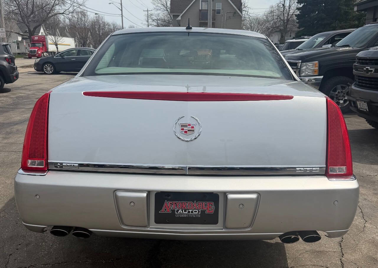 Used 2006 Cadillac DTS FWD image 13