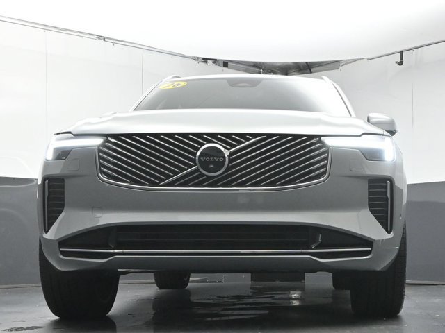 Used 2026 Volvo XC90 B6 Plus w/ Protection Package Premier AWD/4WD image 35