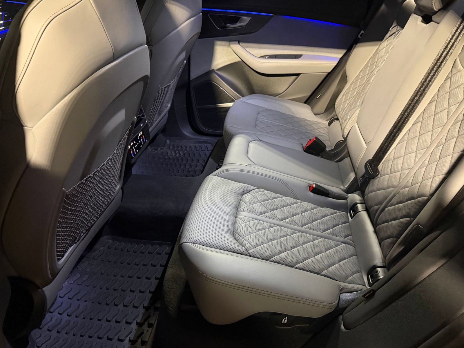 Certified 2023 Audi SQ8 Prestige AWD/4WD image 23