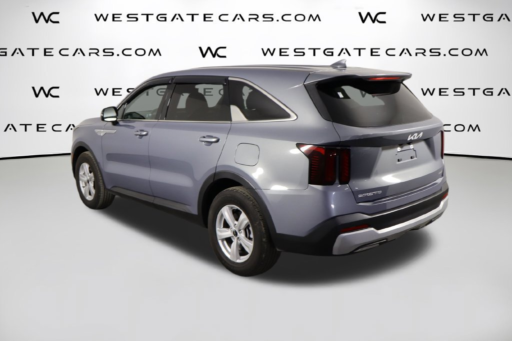 Used 2024 Kia Sorento LX FWD image 38