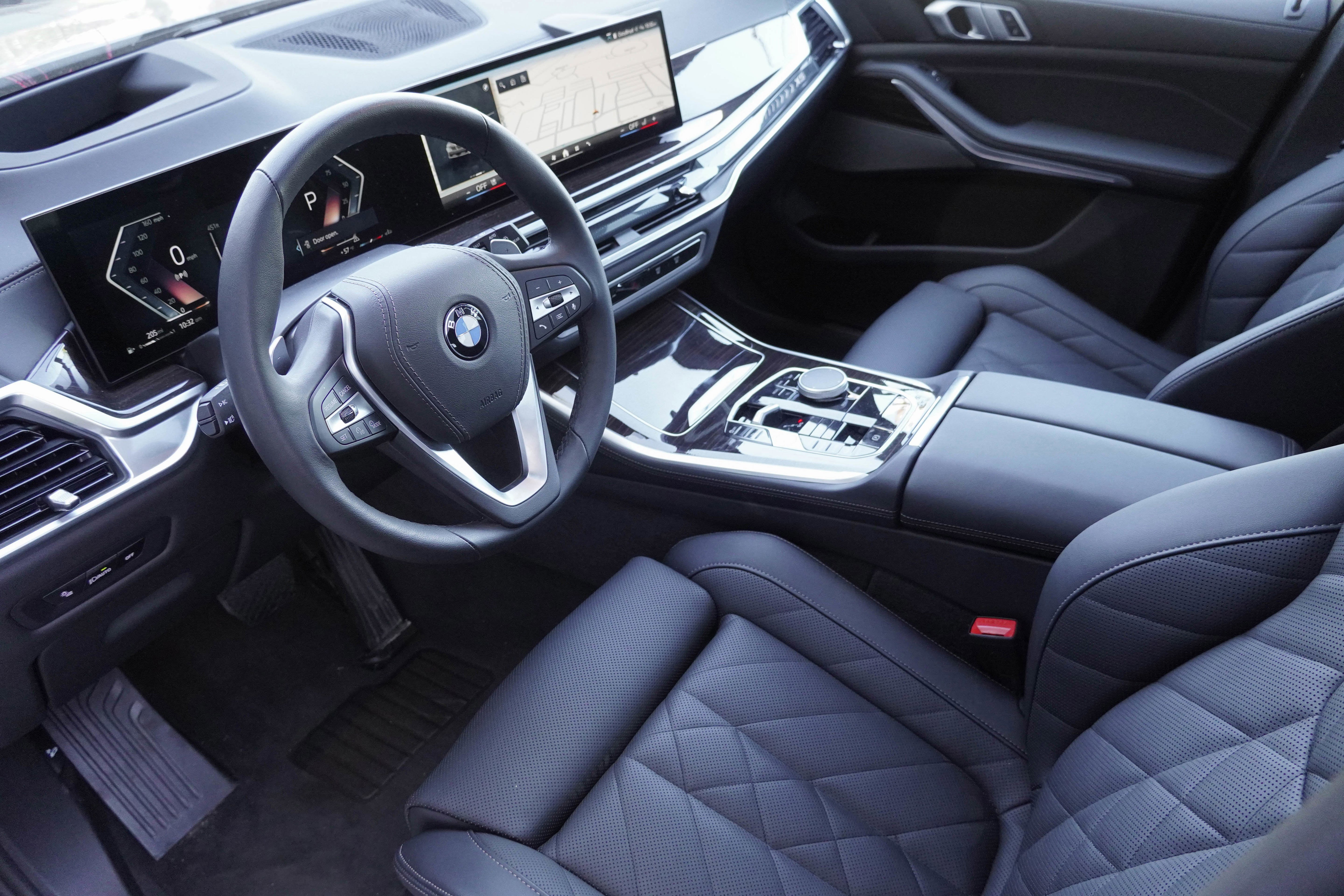 Certified 2025 BMW X5 xDrive40i w/ Premium Package AWD/4WD image 9