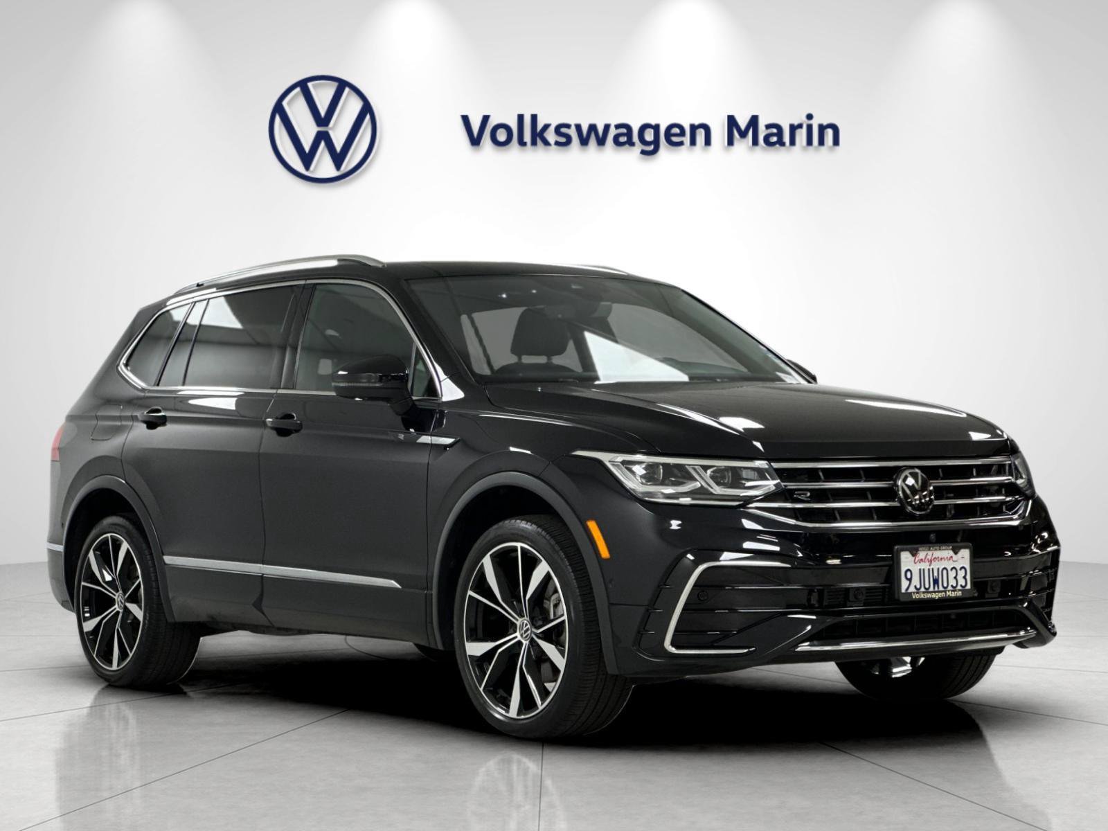 Used 2024 Volkswagen Tiguan SEL R-Line AWD/4WD image 7