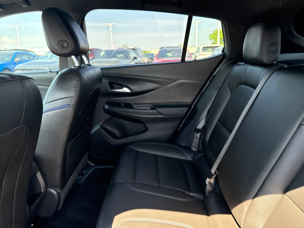 Used 2024 Buick Envista Sport Touring w/ Convenience I Package FWD image 11