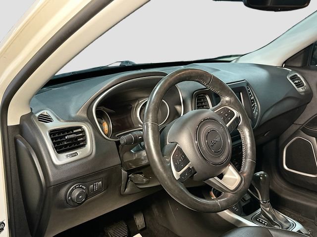 Used 2019 Jeep Compass Latitude w/ Popular Equipment Group image 10