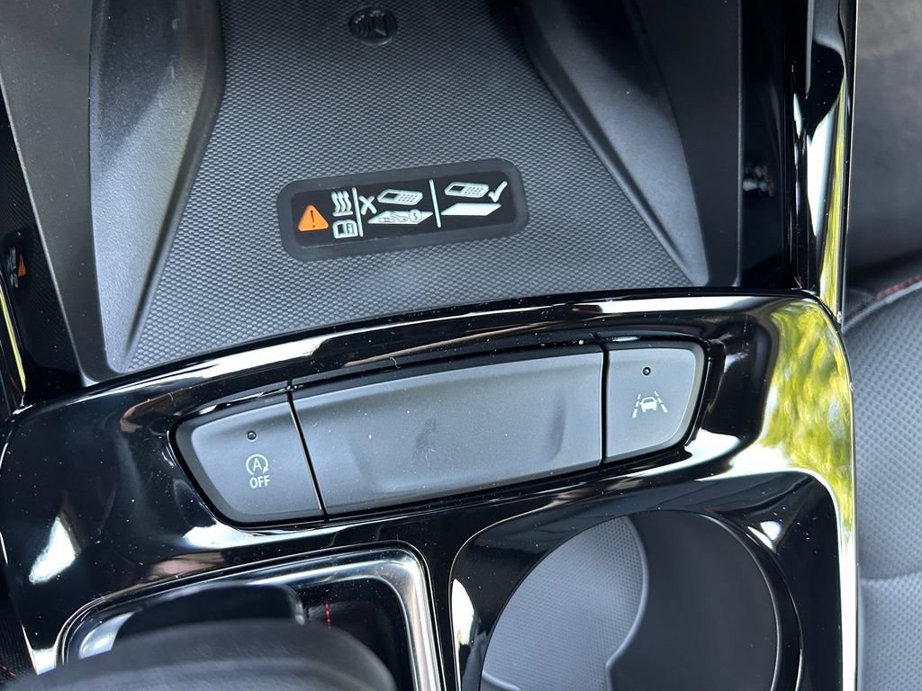 New 2026 Chevrolet Trax RS w/ Sunroof Package FWD image 35