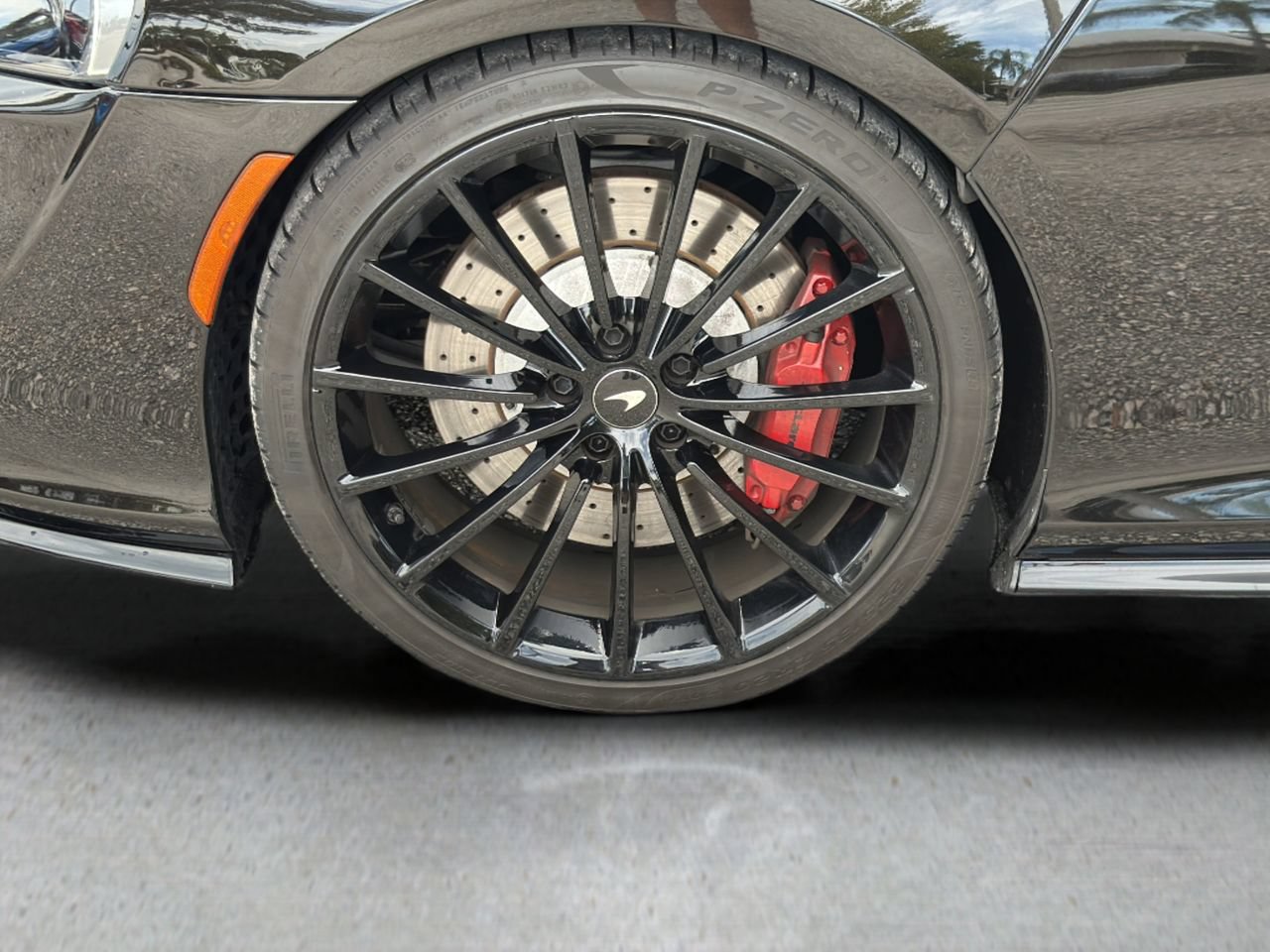 Used 2020 McLaren GT RWD image 9