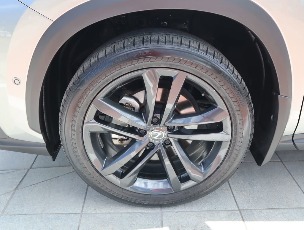 Used 2024 Lexus NX 350h AWD w/ Premium Package image 9