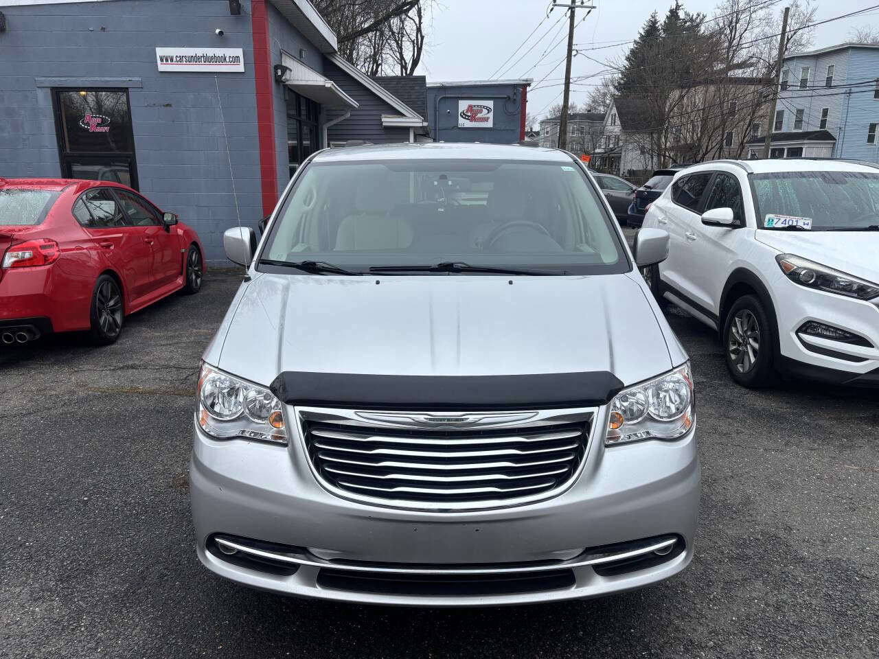 Used 2012 Chrysler Town & Country Touring w/ Entertainment Group #1 image 10
