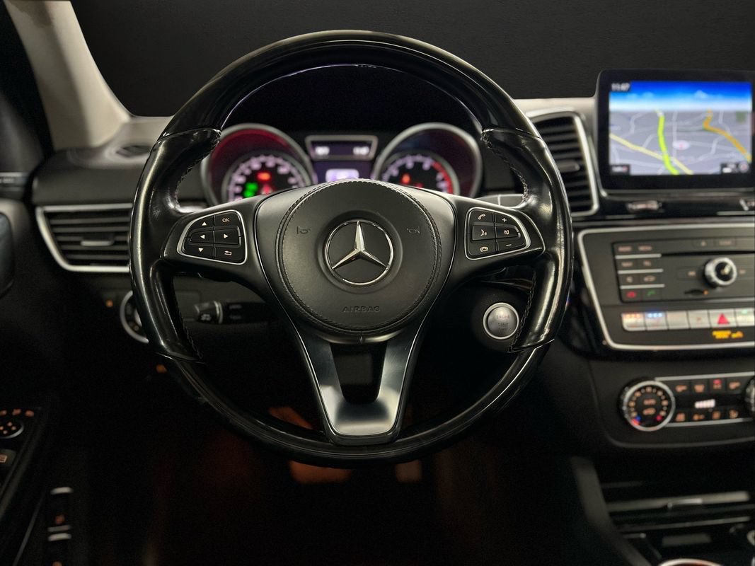 Used 2018 Mercedes-Benz GLS 550 4MATIC w/ Driver Assistance Package image 22