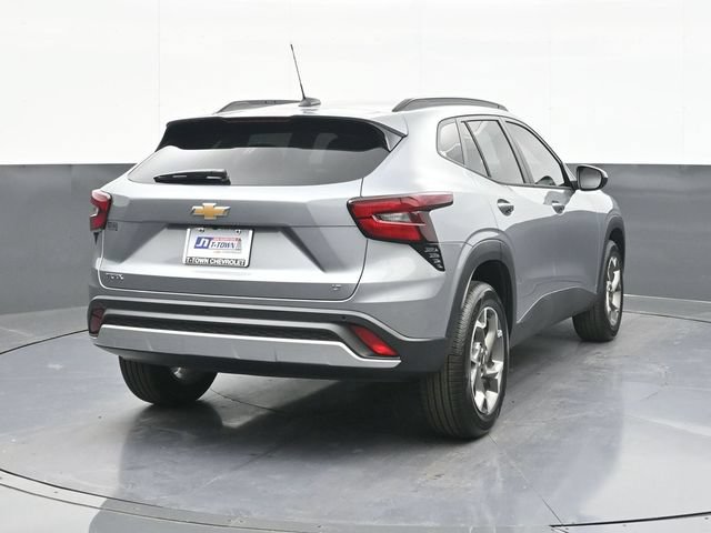 New 2026 Chevrolet Trax LT w/ Sunroof Package FWD image 9