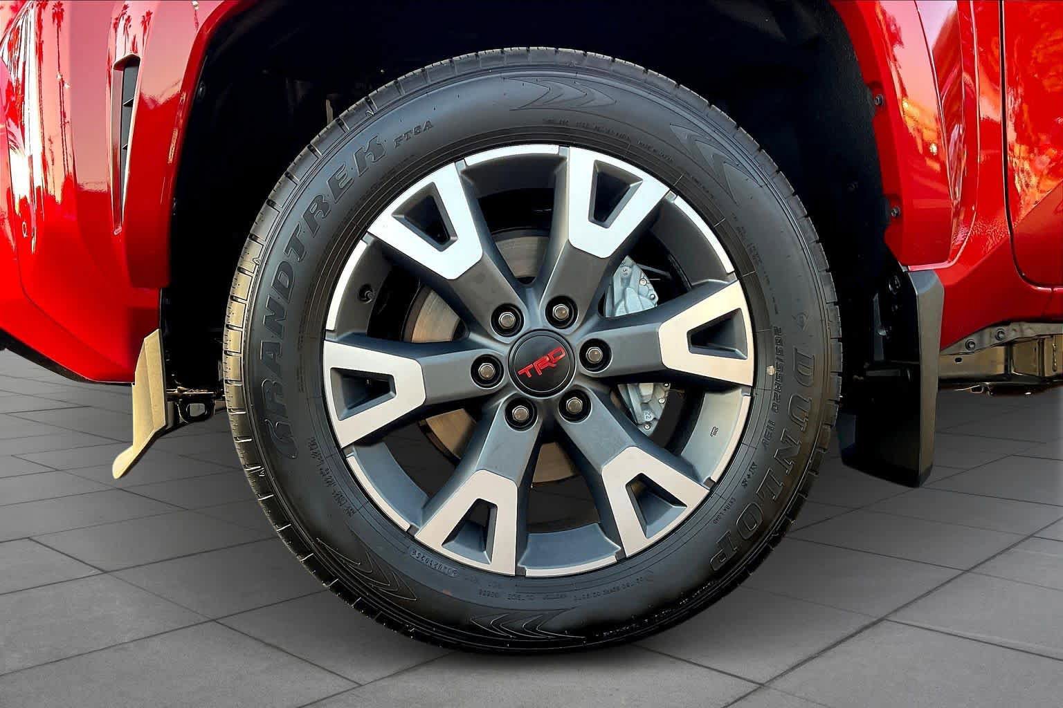 Used 2025 Toyota 4Runner TRD Sport AWD/4WD image 11