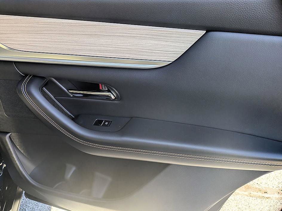 New 2026 MAZDA CX-90 3.3 Turbo w/ Preferred Package AWD/4WD image 34