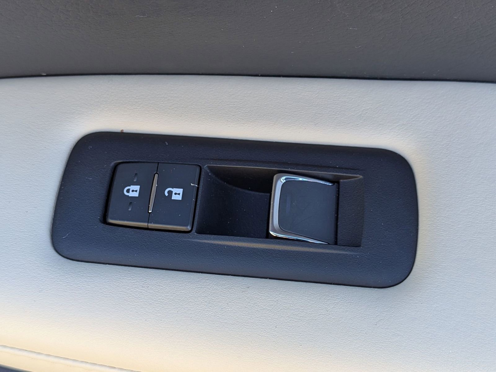 Used 2022 Lexus RX 350 FWD w/ Premium Package image 37