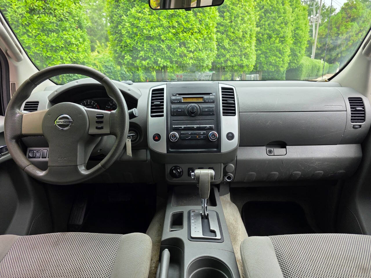 Used 2012 Nissan Frontier SV AWD/4WD image 19