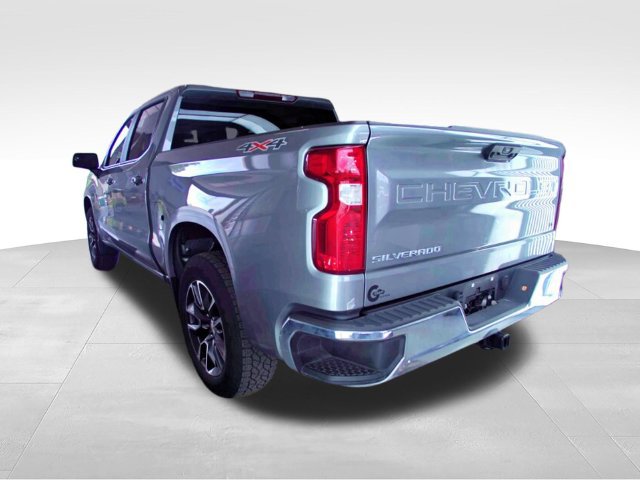 Used 2024 Chevrolet Silverado 1500 LT AWD/4WD image 3