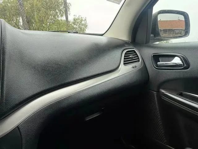 Used 2017 Dodge Journey Crossroad FWD image 27