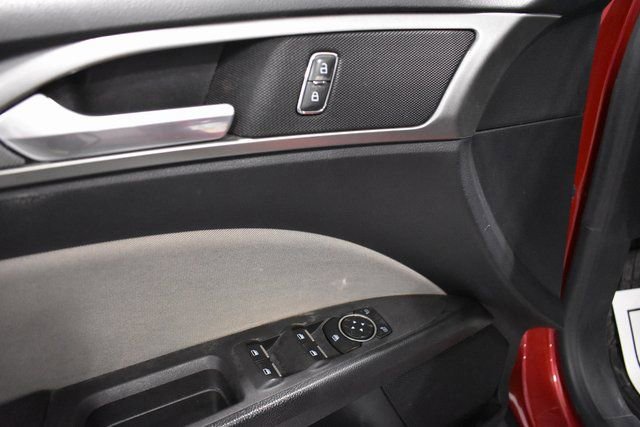 Used 2020 Ford Fusion S image 15