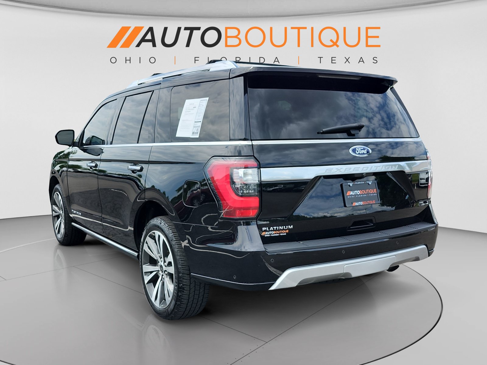 Used 2020 Ford Expedition Platinum AWD/4WD image 3
