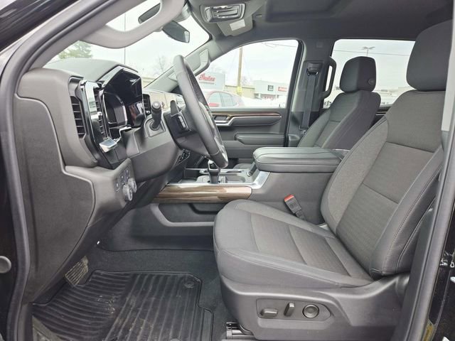 Used 2025 Chevrolet Silverado 1500 LT image 8