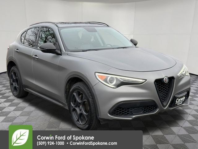Used 2018 Alfa Romeo Stelvio AWD image 1
