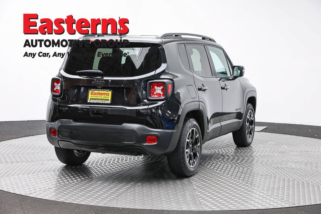 Used 2023 Jeep Renegade Latitude AWD/4WD image 5