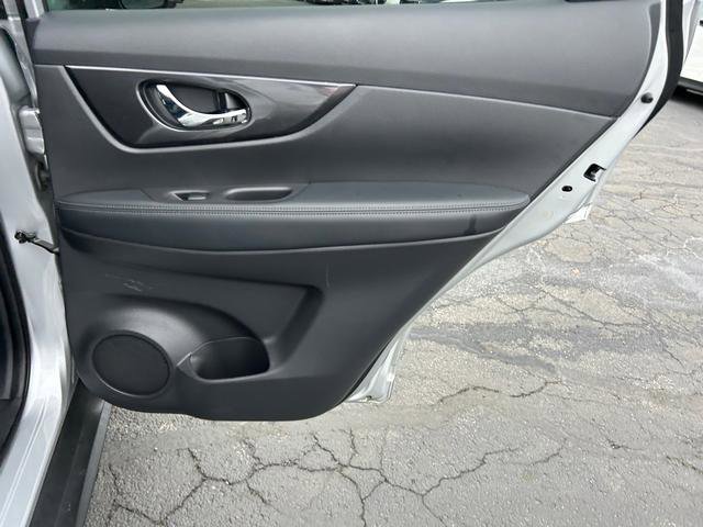 Used 2020 Nissan Rogue SV image 22