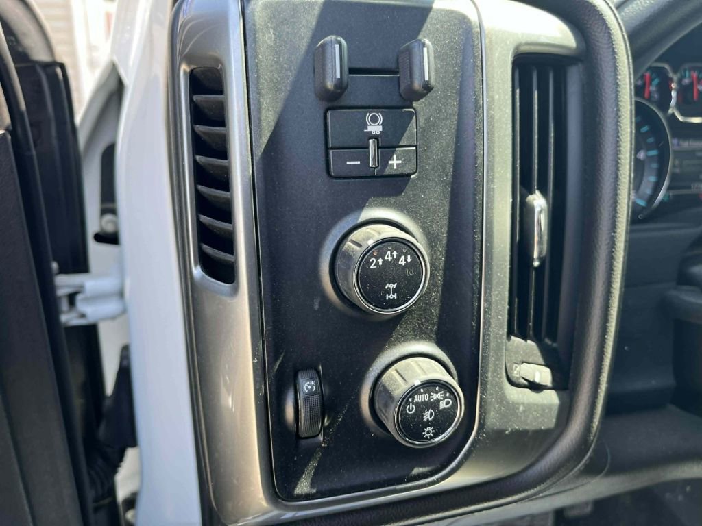 Used 2018 Chevrolet Silverado 3500 LTZ w/ Duramax Plus Package AWD/4WD image 19