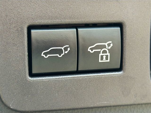 Used 2022 Lexus LX 600 4WD w/ Accessory Package (Z1) image 14