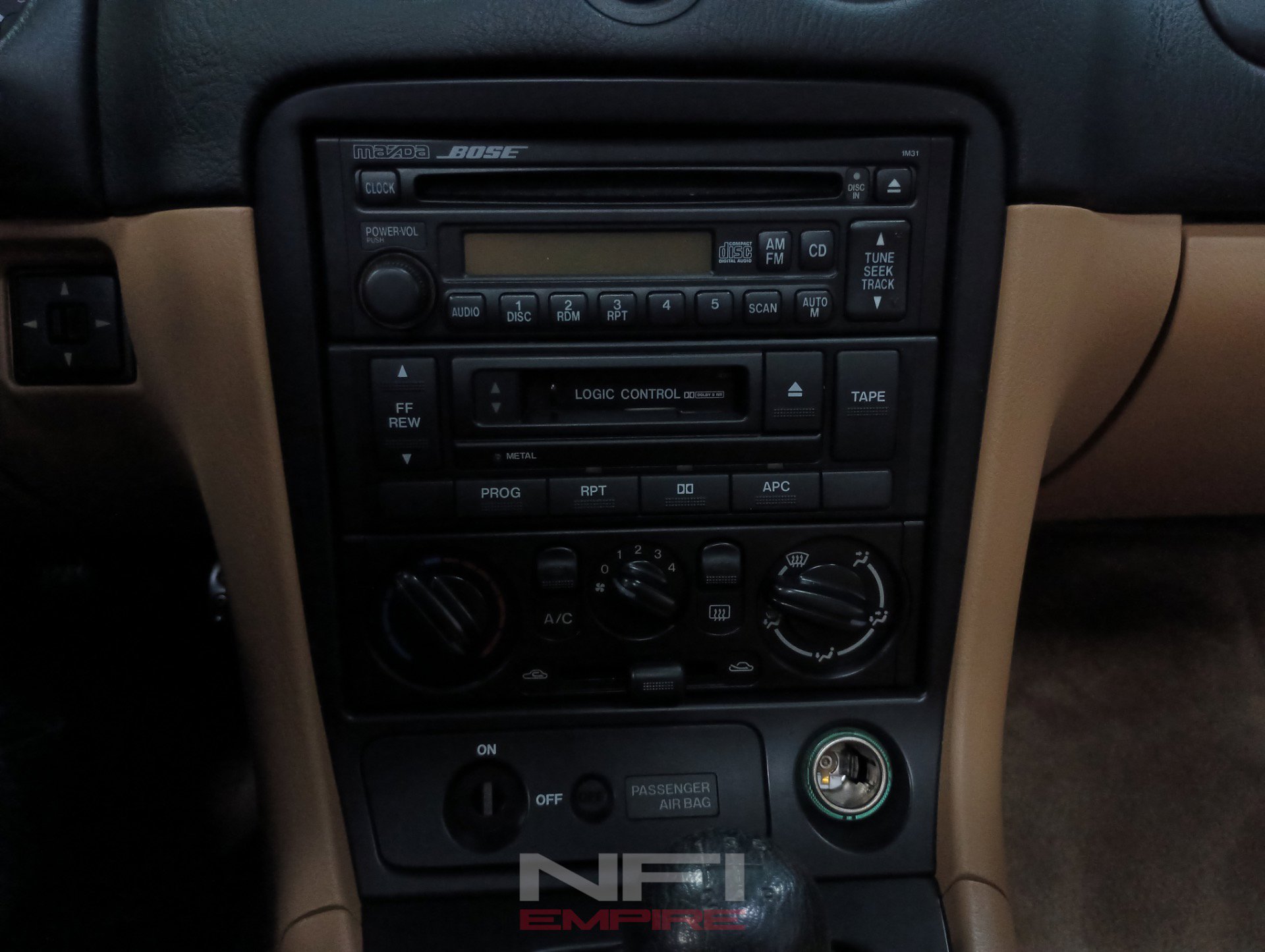 Used 1999 MAZDA MX-5 Miata RWD image 37