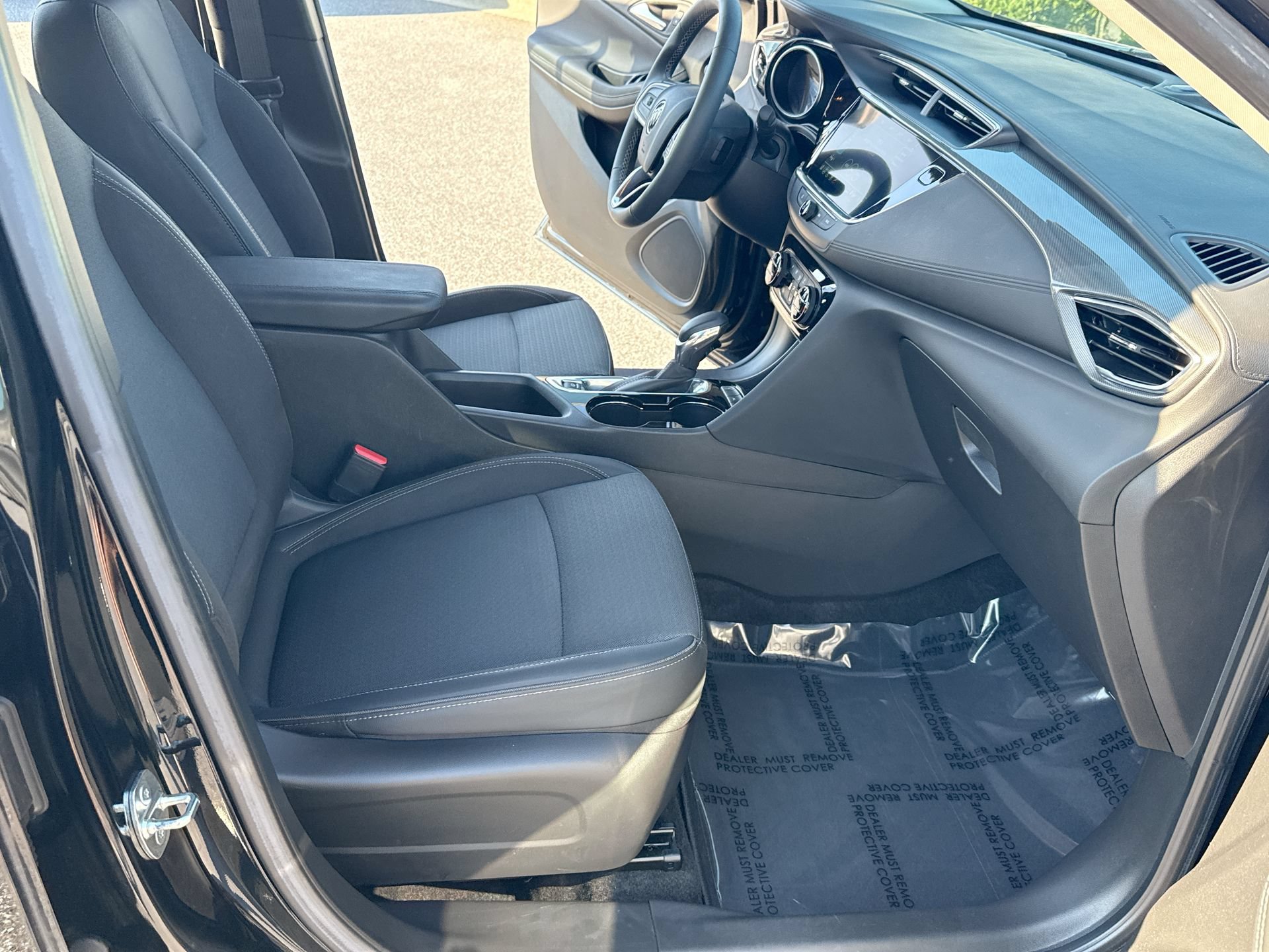 Used 2022 Buick Encore GX Select FWD image 28