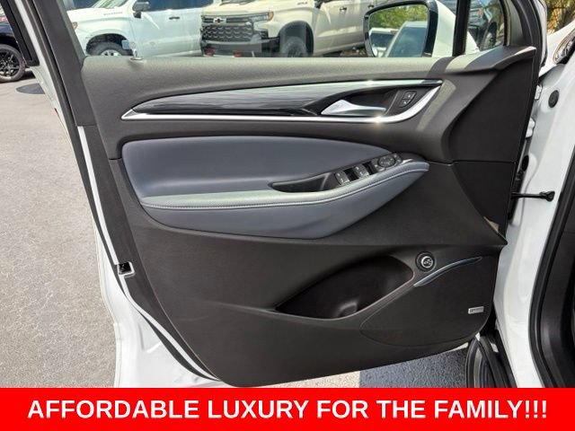 Used 2021 Buick Enclave Essence w/ LPO, Touring Package FWD image 12