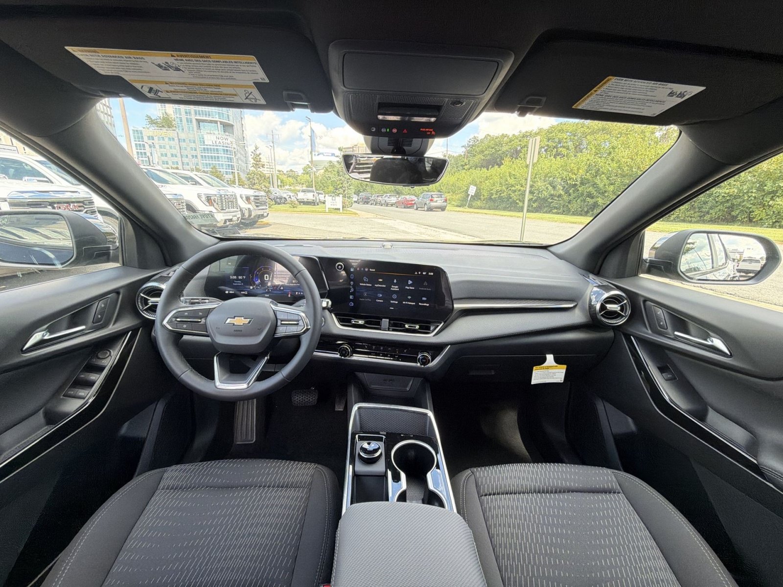 New 2027 Chevrolet Equinox LT w/ Safety and Technology Package AWD/4WD image 23
