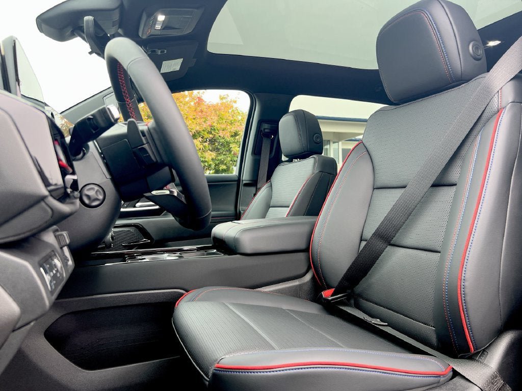 New 2024 Chevrolet Silverado EV RST AWD/4WD image 16