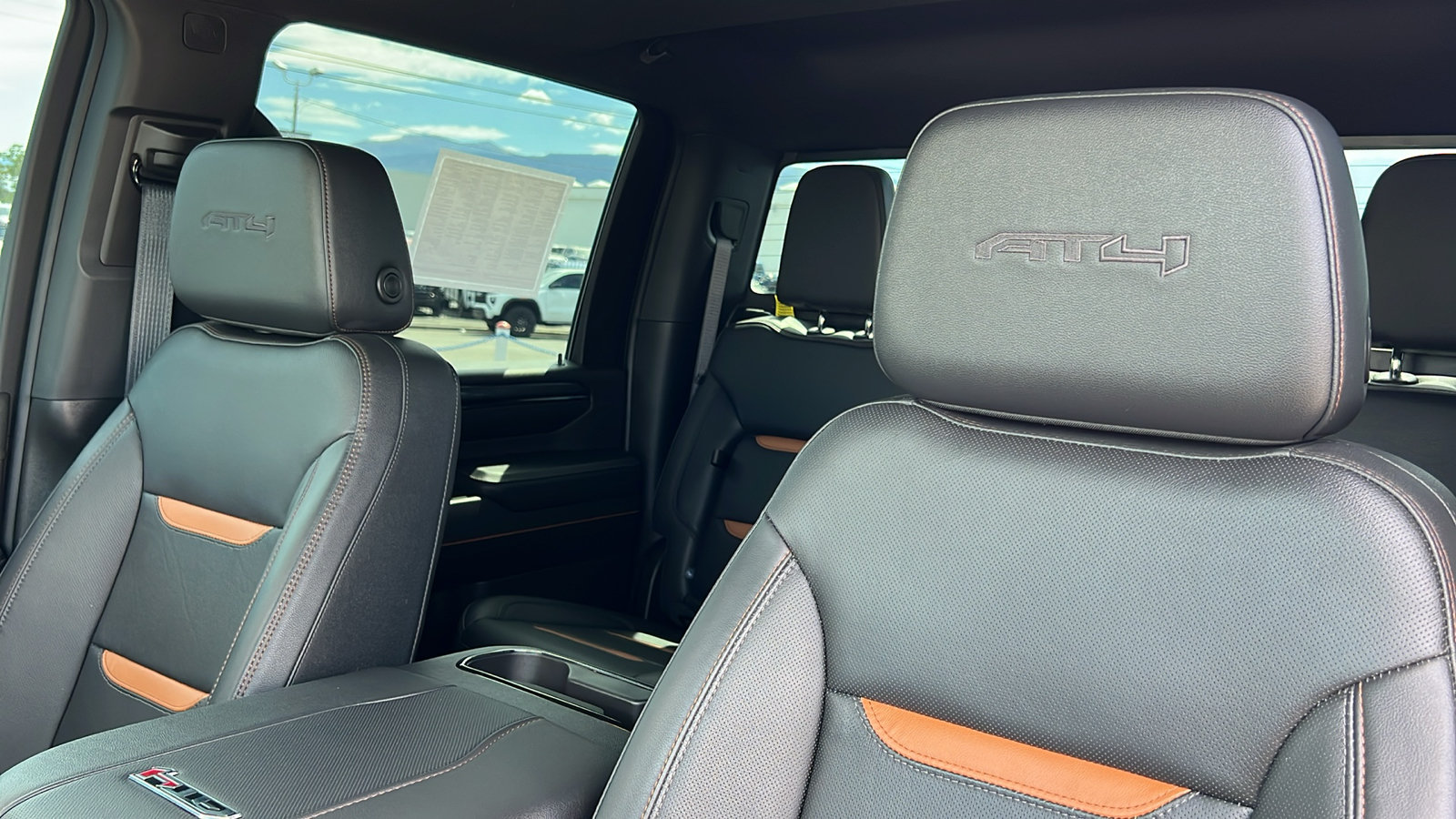 Certified 2024 GMC Sierra 2500 AT4 w/ AT4 Premium Plus Package AWD/4WD image 20