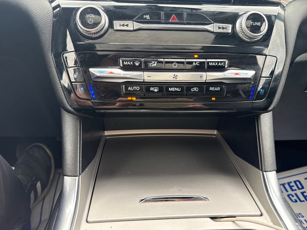 Used 2023 Ford Explorer Limited w/ Limited Technology Package image 33