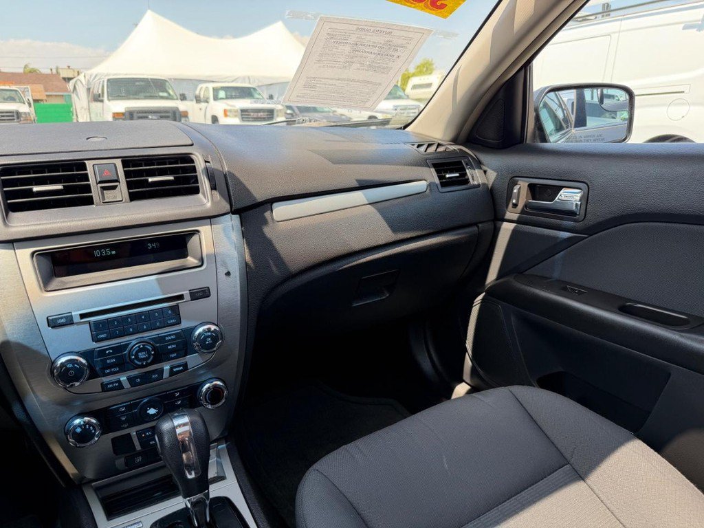 Used 2012 Ford Fusion SE FWD image 26