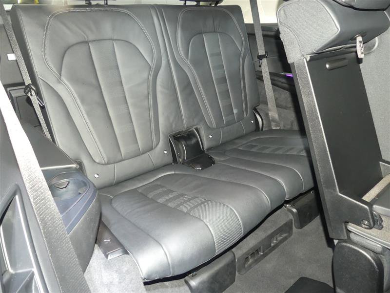 Used 2020 BMW X7 xDrive40i w/ Premium Package image 27
