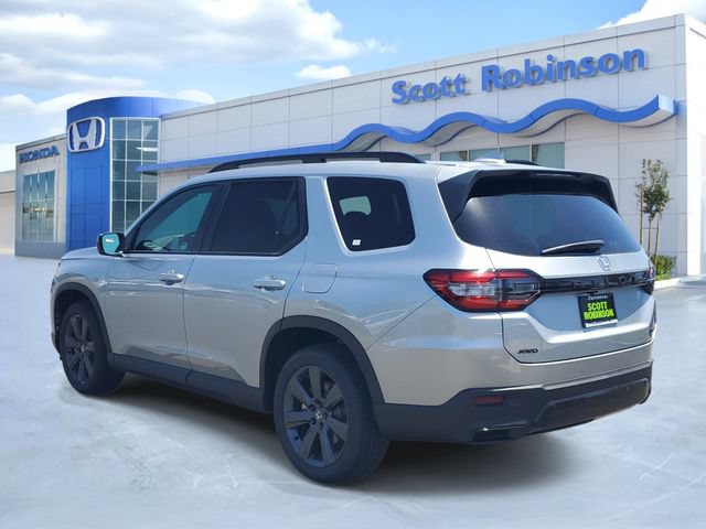 New 2026 Honda Pilot Sport image 3