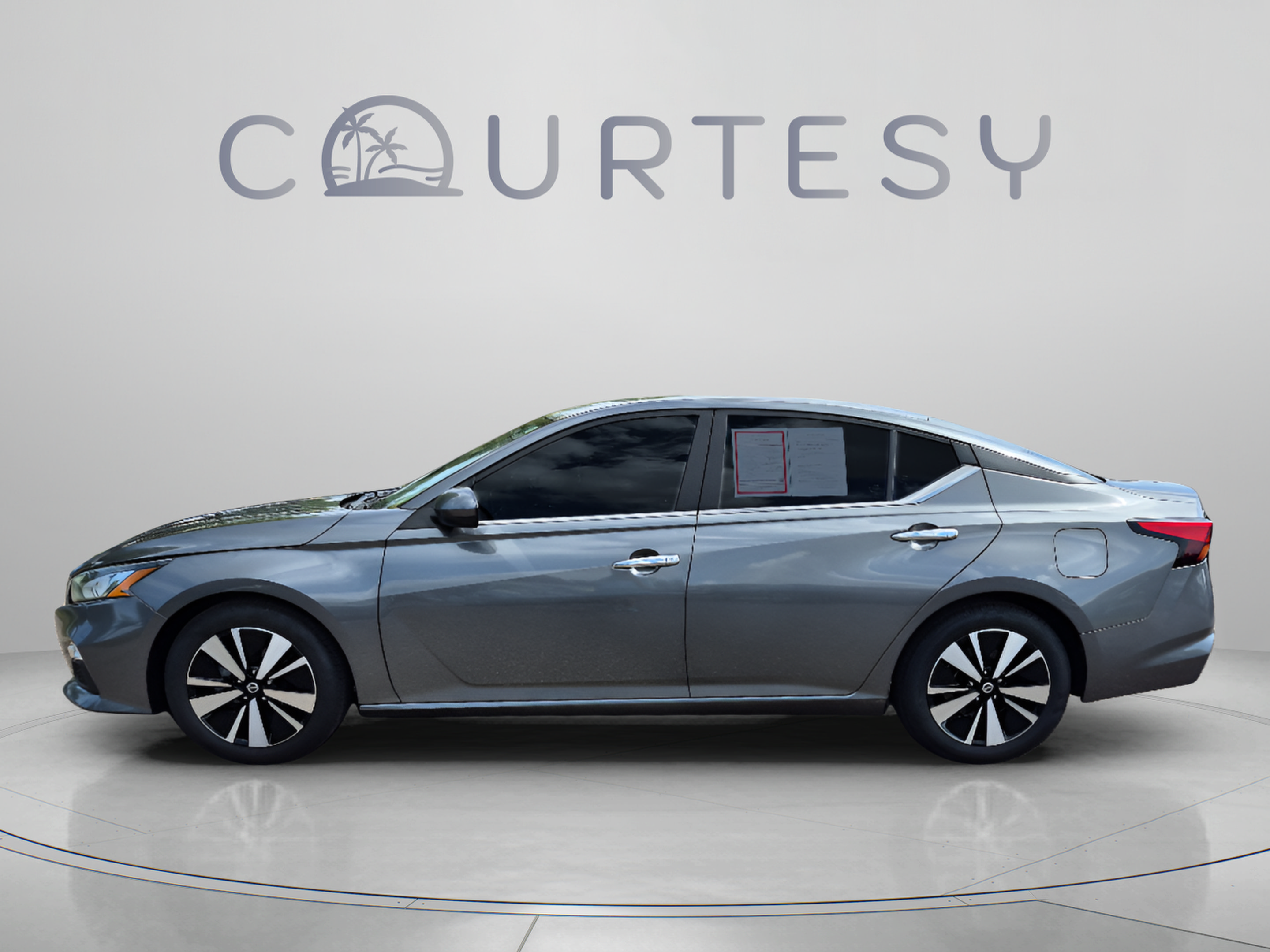 Certified 2022 Nissan Altima 2.5 SV FWD image 2