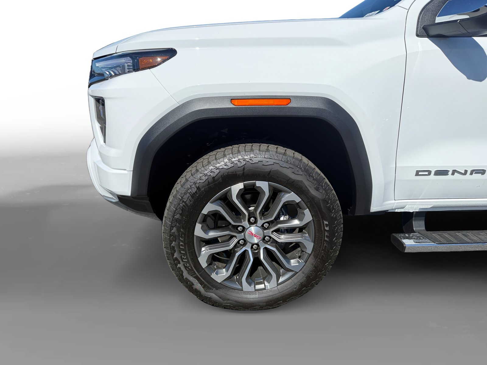 New 2026 GMC Canyon Denali AWD/4WD image 9